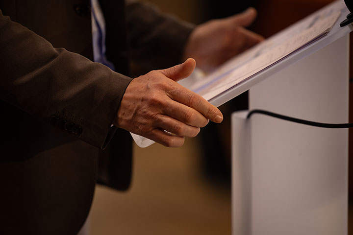 Discours de politique générale : l’abrogation, pas un « conclave » !